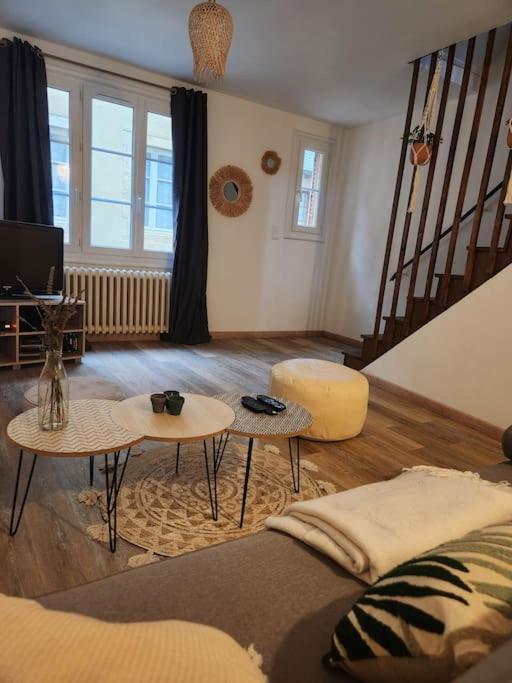 Marmoza - Maison Plein Coeur De Village Saint-Geniez-dʼOlt 外观 照片